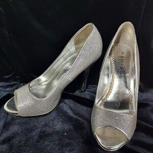 Wedding Heels Rampage Gracee Glitter Womens Sz 6M Silver Platform Slip On Pumps